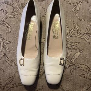 Salvatore Ferragamo Women's White Leather Loafers
